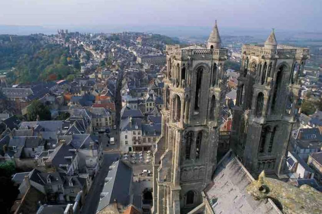 Laon : « Suite Privee Au Pied De La Cathedrale » 外观 照片